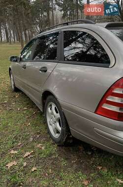 Универсал Mercedes-Benz C-Class 2005 в Ярмолинцах