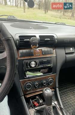 Универсал Mercedes-Benz C-Class 2005 в Ярмолинцах