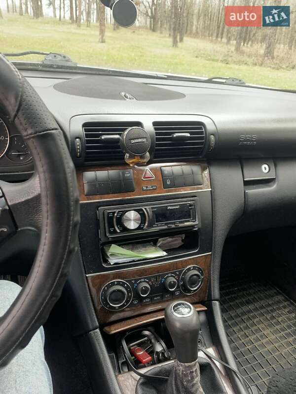Універсал Mercedes-Benz C-Class 2005 в Ярмолинцях