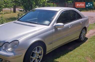 Седан Mercedes-Benz C-Class 2004 в 