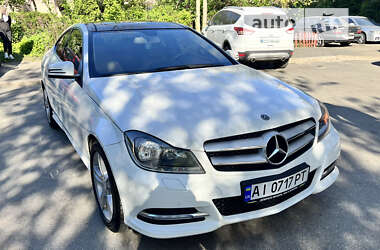 Купе Mercedes-Benz C-Class 2012 в Києві