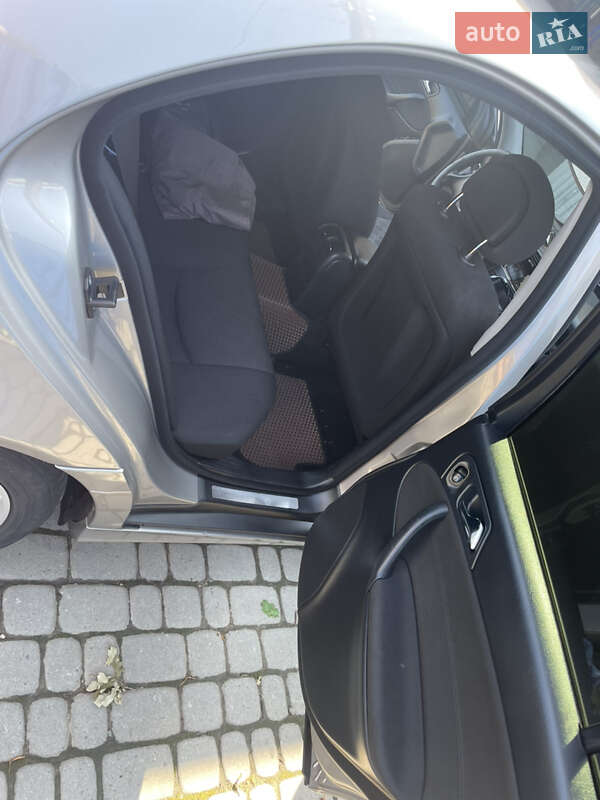 Седан Mercedes-Benz C-Class 2004 в Ивано-Франковске