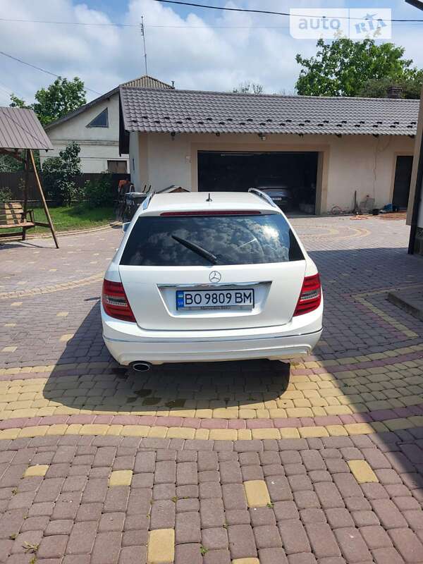 Універсал Mercedes-Benz C-Class 2012 в Тернополі