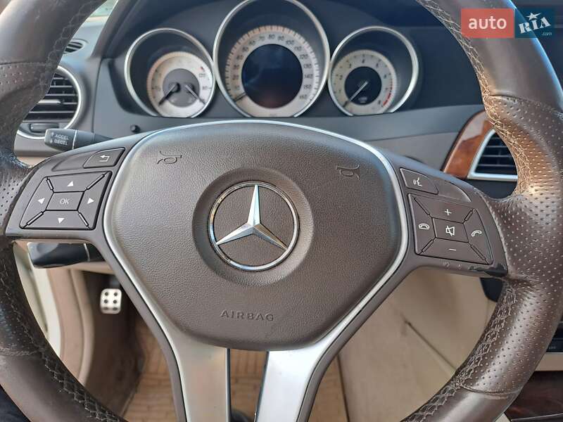 Седан Mercedes-Benz C-Class 2012 в Кам'янець-Подільському фото 14 Седан Mercedes-Benz C-Class 2012 в Кам'янець-Подільському