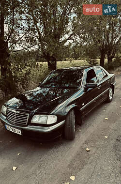 Седан Mercedes-Benz C-Class 1999 в Днепре