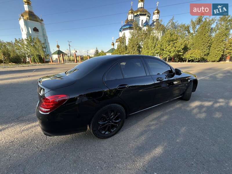 Седан Mercedes-Benz C-Class 2015 в Кривом Роге
