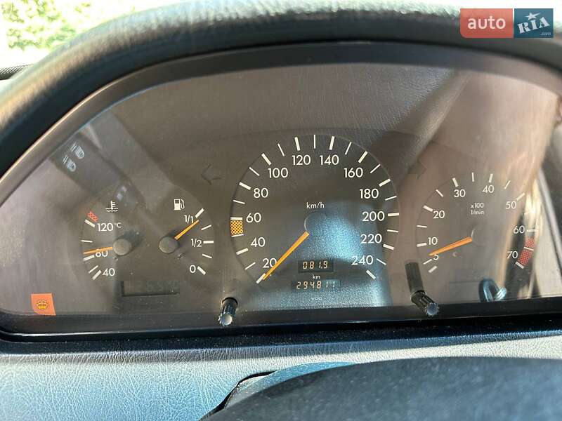 Седан Mercedes-Benz C-Class 1994 в Киеве фото 10 Седан Mercedes-Benz C-Class 1994 в Киеве