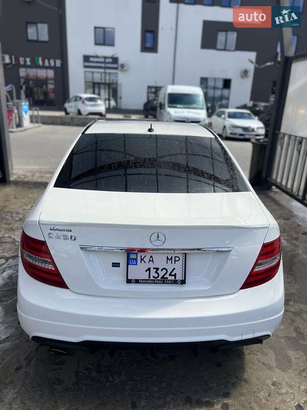 Седан Mercedes-Benz C-Class 2014 в Киеве