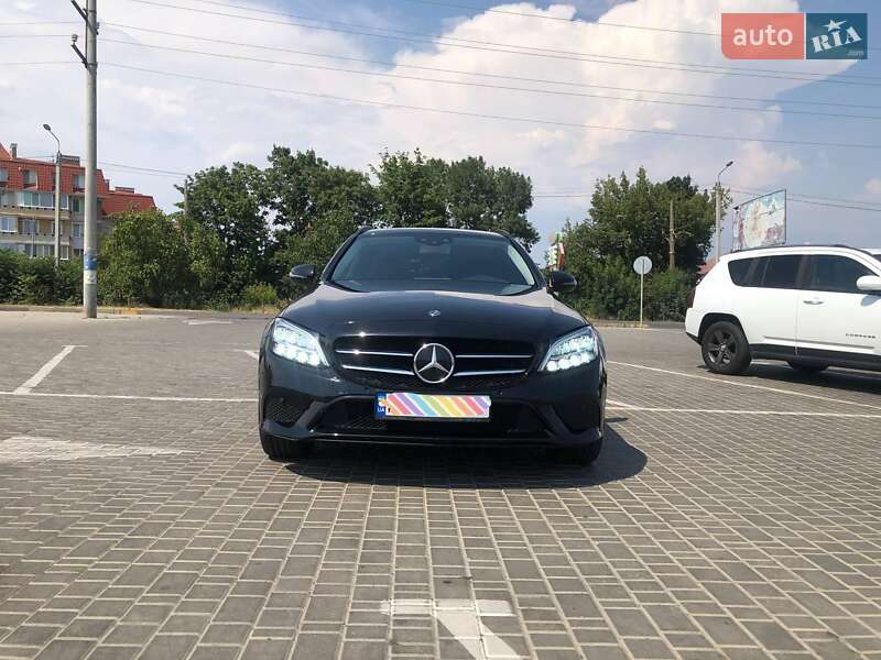 Mercedes-Benz C-Class 2019