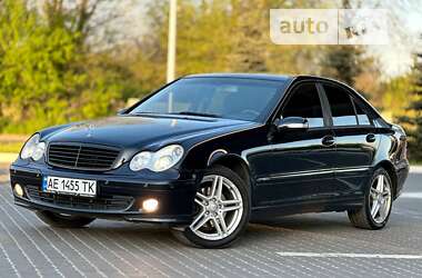 Седан Mercedes-Benz C-Class 2005 в Кам'янському