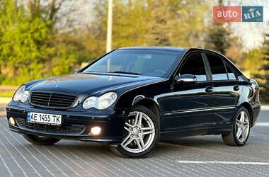 Седан Mercedes-Benz C-Class 2005 в 