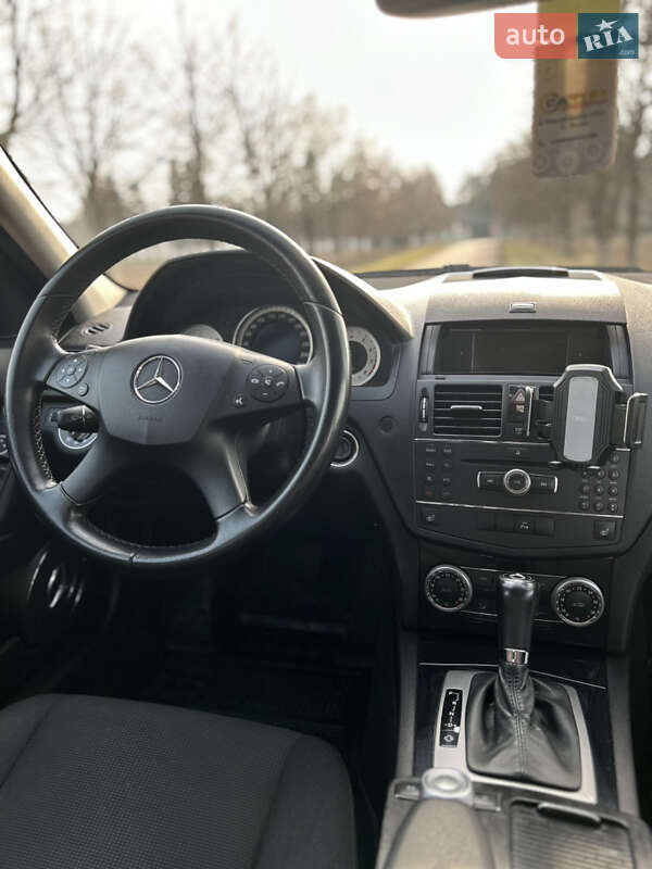 Универсал Mercedes-Benz C-Class 2009 в Заре