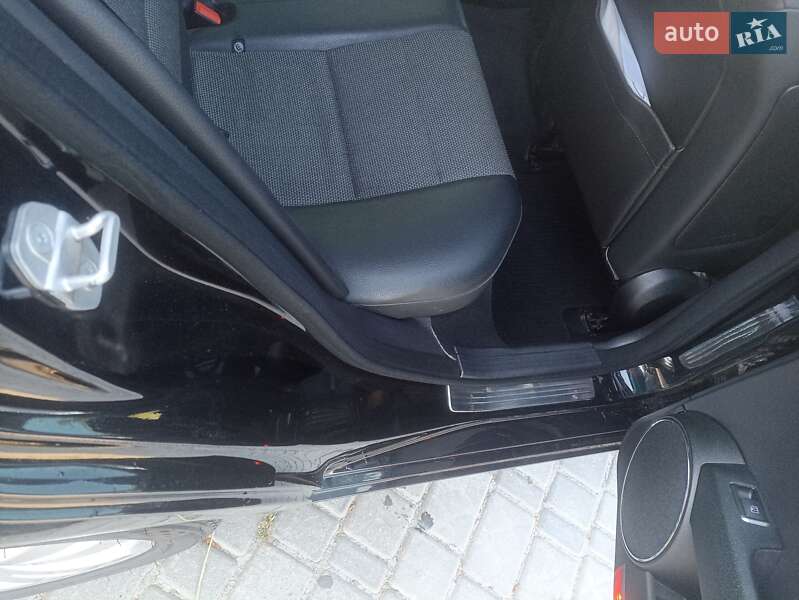 Универсал Mercedes-Benz C-Class 2011 в Вараше