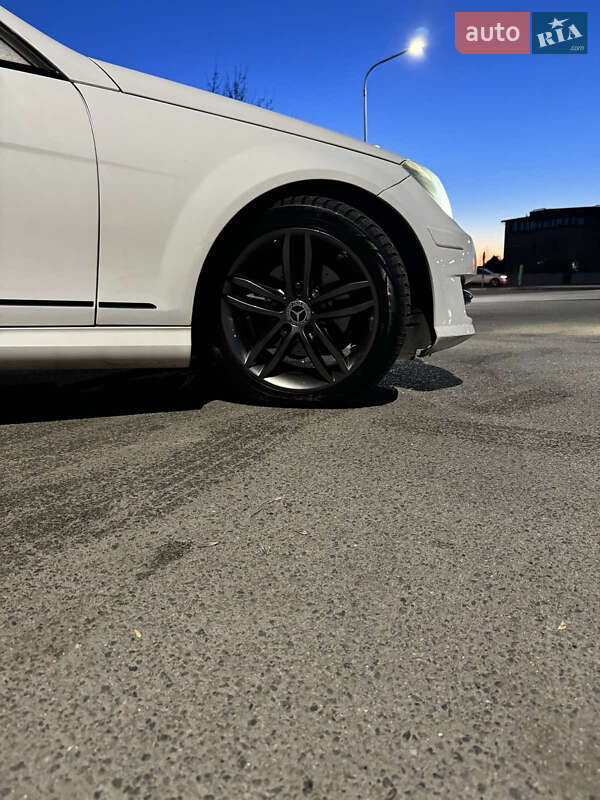 Седан Mercedes-Benz C-Class 2013 в Днепре фото 19 Седан Mercedes-Benz C-Class 2013 в Днепре