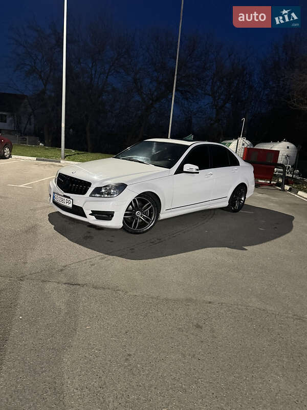 Седан Mercedes-Benz C-Class 2013 в Днепре фото 24 Седан Mercedes-Benz C-Class 2013 в Днепре