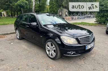 Универсал Mercedes-Benz C-Class 2010 в Львове