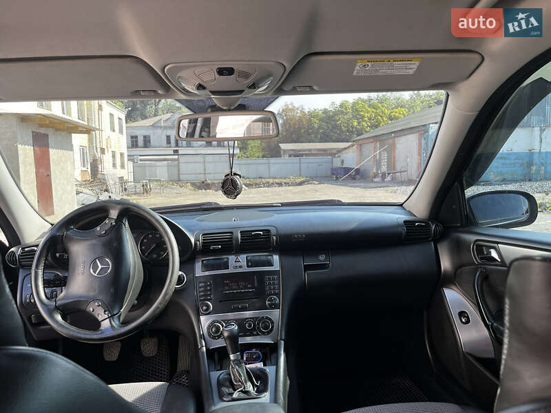 Универсал Mercedes-Benz C-Class 2006 в Днепре
