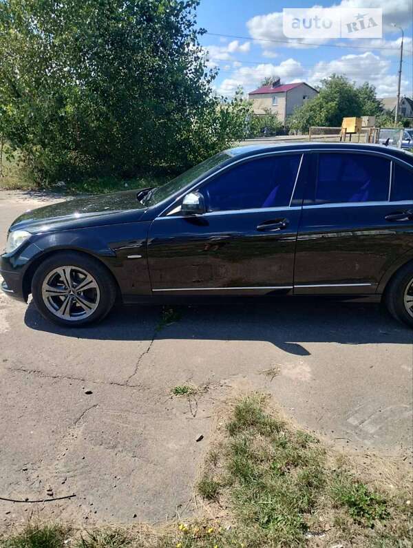 Седан Mercedes-Benz C-Class 2008 в Чернигове