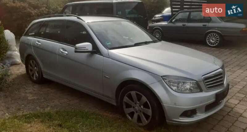Універсал Mercedes-Benz C-Class 2009 в Березному
