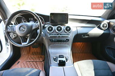 Купе Mercedes-Benz C-Class 2017 в 