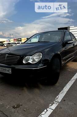 Седан Mercedes-Benz C-Class 2002 в Житомирі