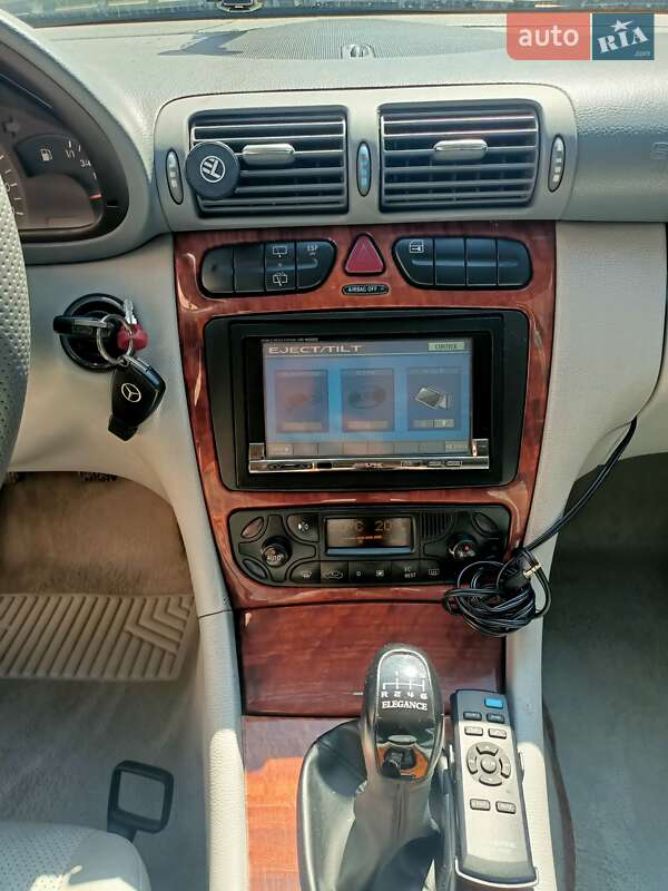 Универсал Mercedes-Benz C-Class 2001 в Черновцах