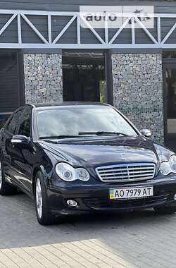 Седан Mercedes-Benz C-Class 2006 в Тячеві