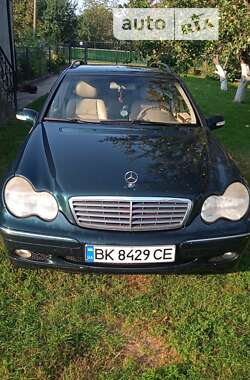 Универсал Mercedes-Benz C-Class 2001 в Млинове