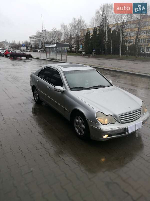 Седан Mercedes-Benz C-Class 2001 в Белой Церкви фото 4 Седан Mercedes-Benz C-Class 2001 в Белой Церкви