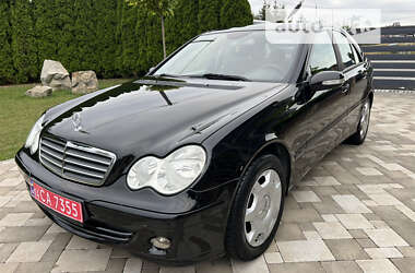 Седан Mercedes-Benz C-Class 2005 в Івано-Франківську