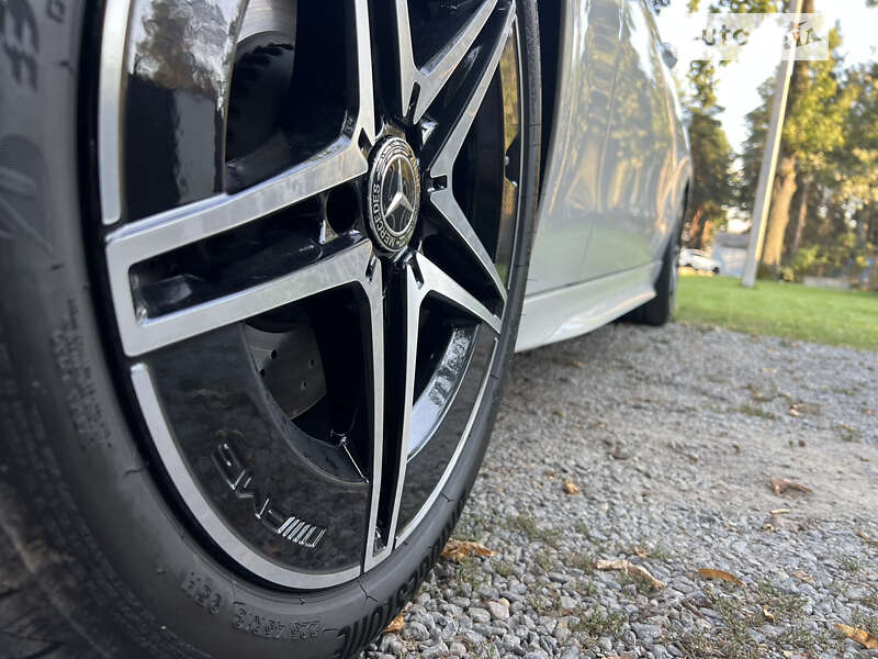 Седан Mercedes-Benz C-Class 2021 в Житомирі