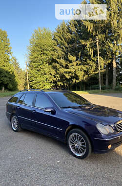 Універсал Mercedes-Benz C-Class 2002 в Бурштині