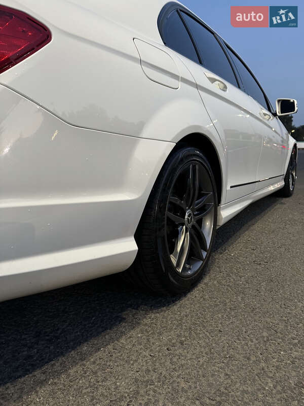 Седан Mercedes-Benz C-Class 2013 в Днепре фото 3 Седан Mercedes-Benz C-Class 2013 в Днепре