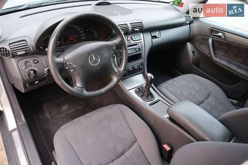 Универсал Mercedes-Benz C-Class 2002 в Василькове