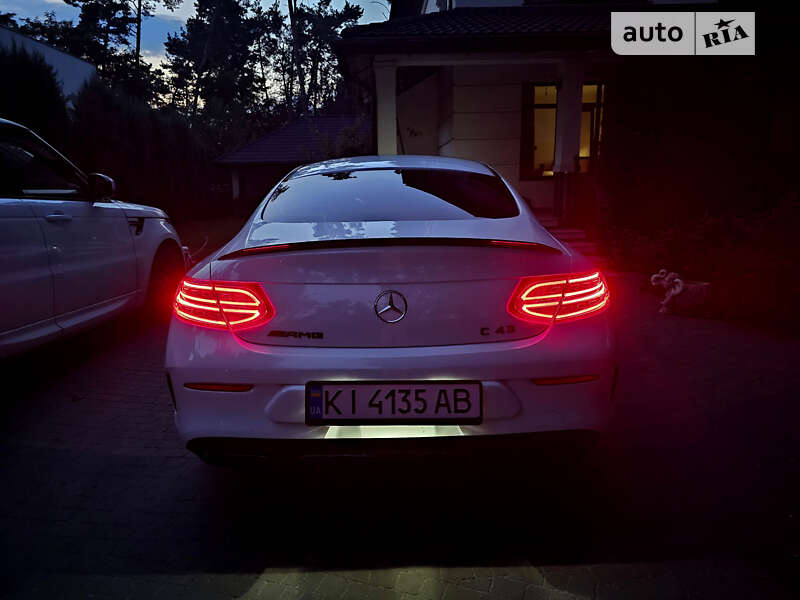 Купе Mercedes-Benz C-Class 2016 в Киеве