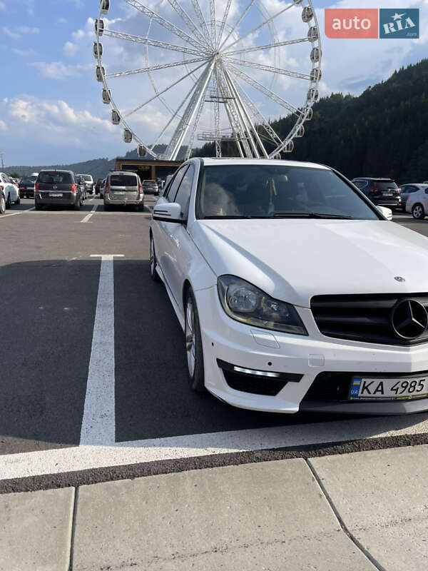 Седан Mercedes-Benz C-Class 2012 в Киеве