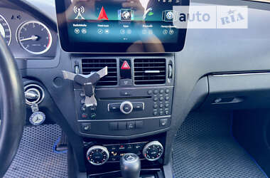 Седан Mercedes-Benz C-Class 2008 в 