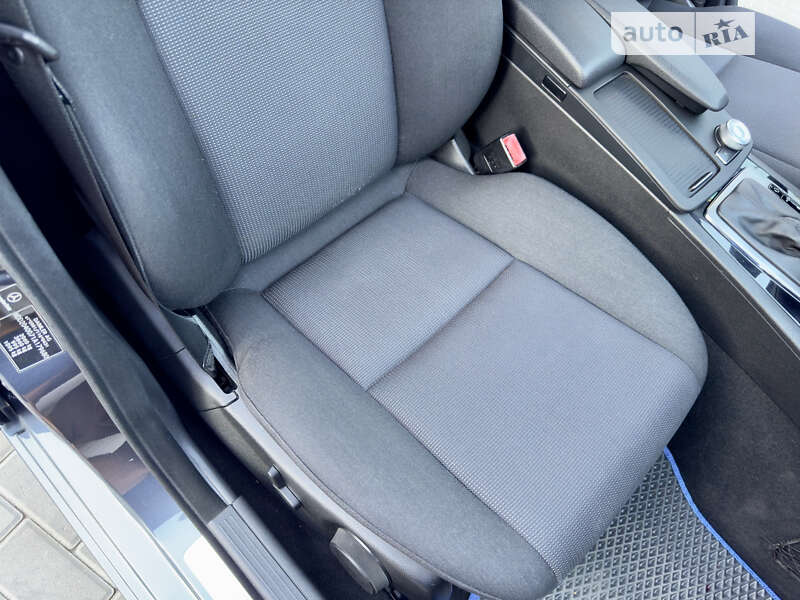 Седан Mercedes-Benz C-Class 2008 в Ровно