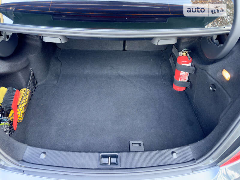 Седан Mercedes-Benz C-Class 2008 в Ровно