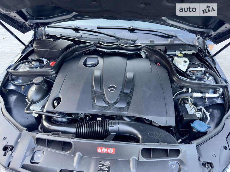 Седан Mercedes-Benz C-Class 2008 в Ровно