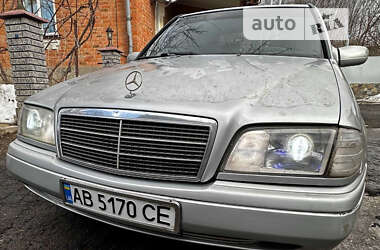 Седан Mercedes-Benz C-Class 1994 в Виннице