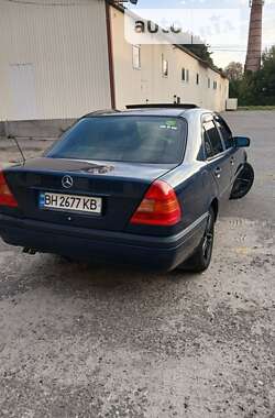 Седан Mercedes-Benz C-Class 1995 в Харкові