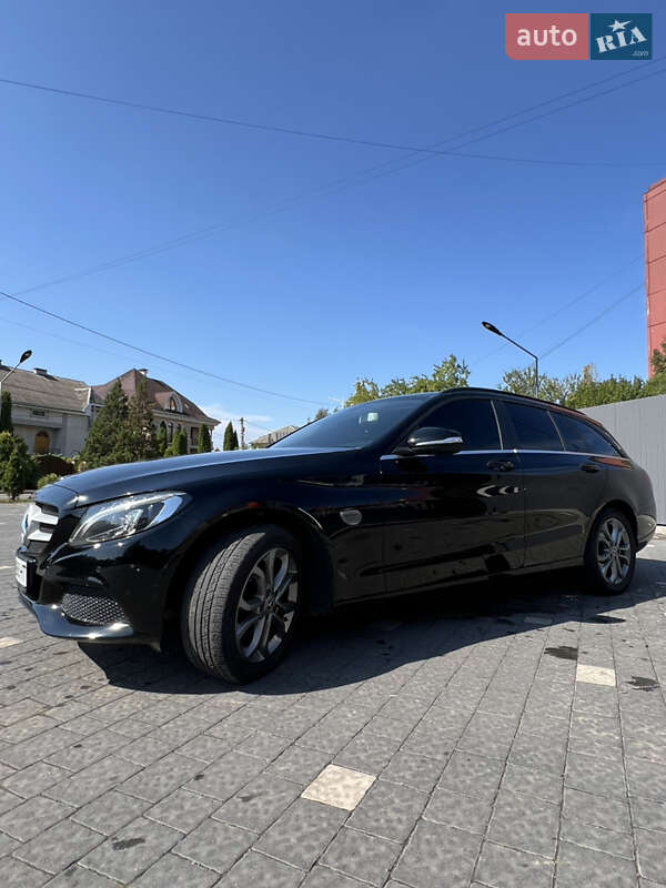 Универсал Mercedes-Benz C-Class 2014 в Ужгороде