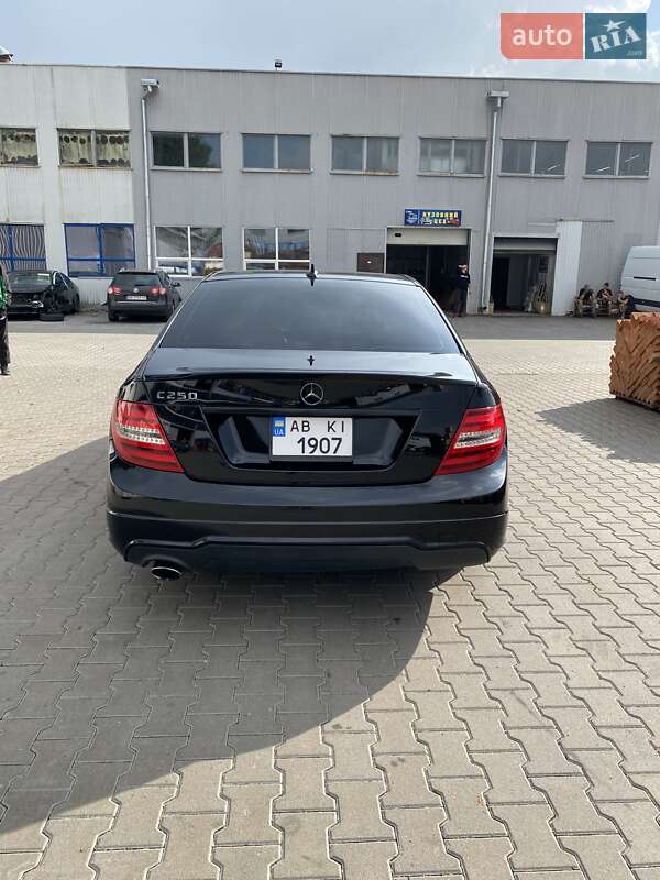 Седан Mercedes-Benz C-Class 2013 в Виннице