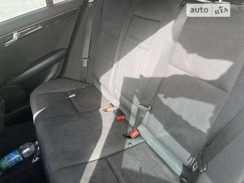 Универсал Mercedes-Benz C-Class 2010 в Киеве