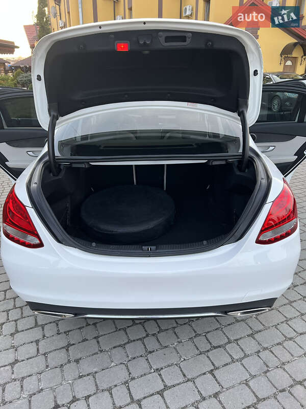 Седан Mercedes-Benz C-Class 2016 в Львове