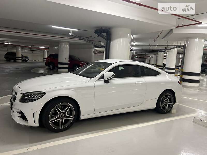 Купе Mercedes-Benz C-Class 2022 в Киеве