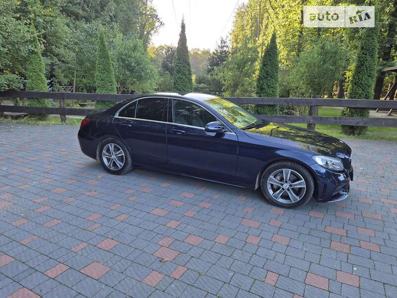 Седан Mercedes-Benz C-Class 2018 в Львове фото 22 Седан Mercedes-Benz C-Class 2018 в Львове