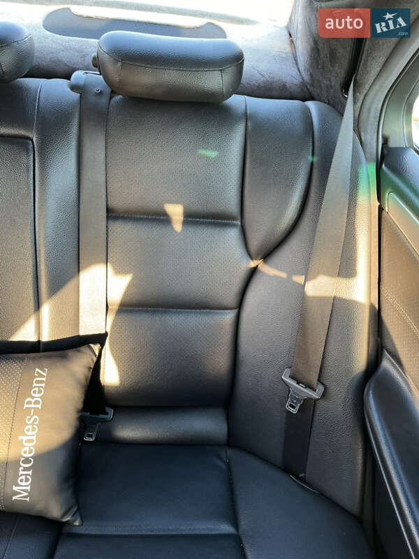 Седан Mercedes-Benz C-Class 2001 в Запорожье