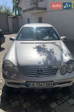 Седан Mercedes-Benz C-Class 2001 в Киеве